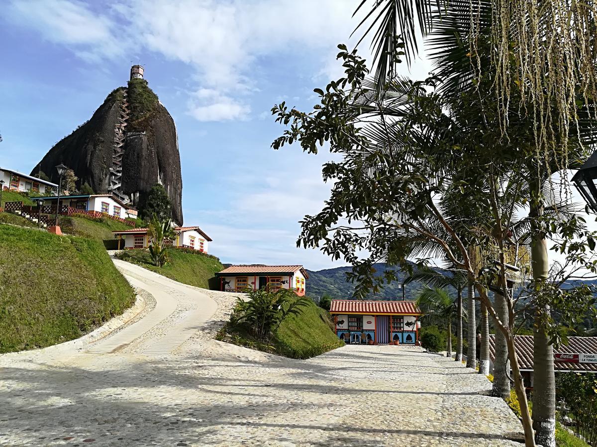 Hotel Zocalo Campestre Guatapé Exteriör bild